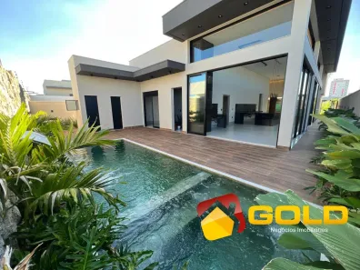 Casa de Condomínio com 3 Quartos à venda, 285m² no Laranjeiras, Uberlândia
