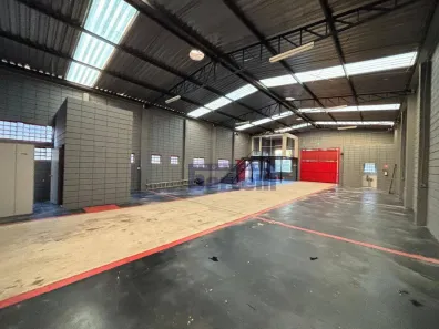 Galpão/Depósito/Armazém à venda, 830m² no Chácara Portal das Estâncias, Bragança Paulista