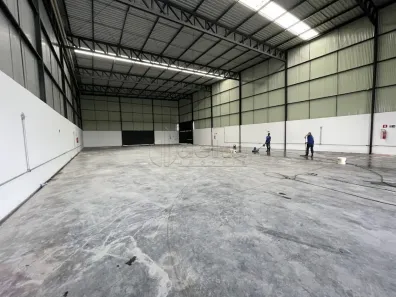 Ponto Comercial para alugar, 750m² no Loteamento Élisson Prieto, Uberlândia