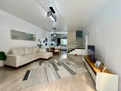 Sobrado com 3 Quartos à venda, 162m² no Harmonia, Canoas