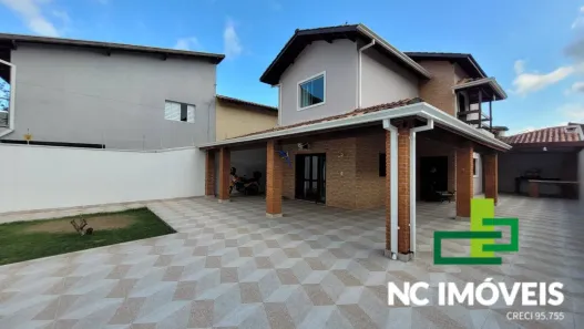 Casa com 3 Quartos à venda, 179m² no Jardim Califórnia, Caraguatatuba