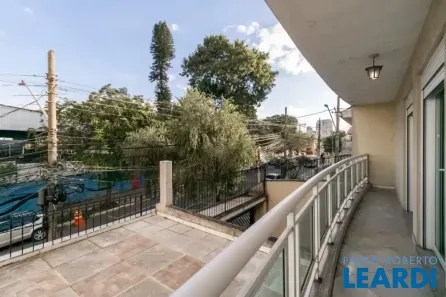 Sobrado com 4 Quartos à venda, 622m² no Cambuci, São Paulo
