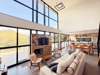 Casa de Condomínio com 5 Quartos para alugar, 1700m² no Itaipava, Petrópolis