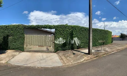 Casa com 3 Quartos à venda, 280m² no Roseira, Londrina