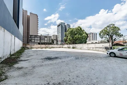 para alugar, 593m² no Bacacheri, Curitiba