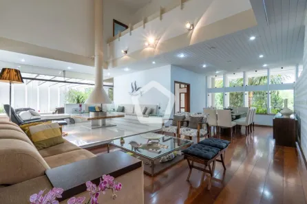Casa com 10 Quartos à venda, 713m² no Vila São Francisco, São Paulo