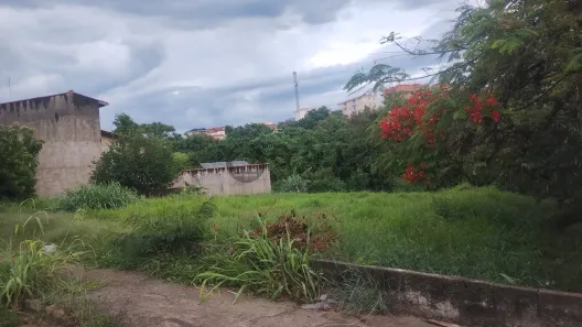 Lote/Terreno para alugar, 1800m² no Jardim Simus, Sorocaba