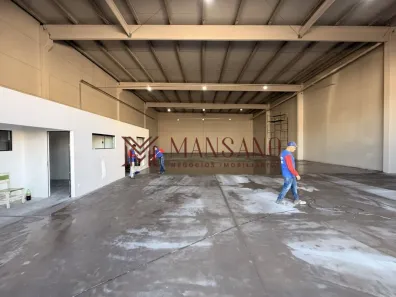 Galpão/Depósito/Armazém para alugar, 660m² no Vila Cardia, Bauru