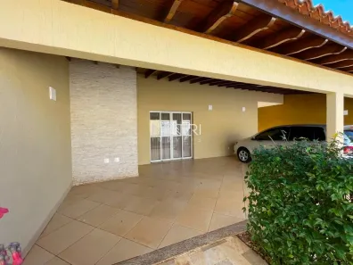 Casa com 3 Quartos à venda, 217m² no Jardim Eliana, Araraquara