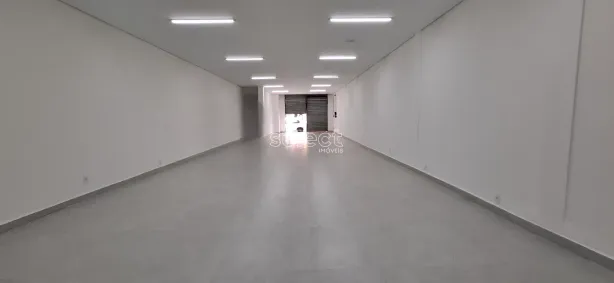 Ponto Comercial para alugar, 354m² no Centro, Juiz de Fora