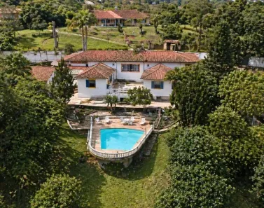 Casa com 6 Quartos à venda, 634m² no Albuquerque, Teresópolis