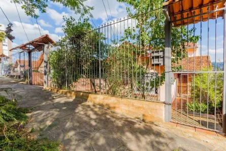 Casa com 6 Quartos à venda, 257m² no Jardim do Salso, Porto Alegre