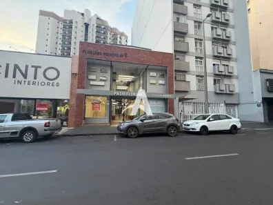 Ponto Comercial para alugar, 90m² no Centro, Uberlândia