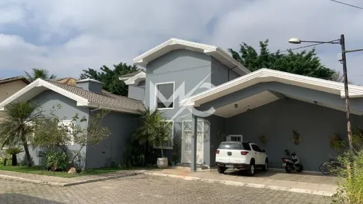 Sobrado com 2 Quartos à venda, 293m² no Jardim Santa Maria, Jacareí