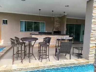 Casa de Condomínio com 5 Quartos à venda, 354m² no Jardins Madri, Goiânia