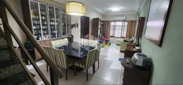 Casa com 3 Quartos à venda, 160m² no Embaré, Santos