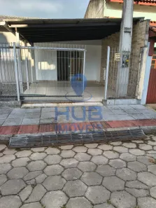 Casa com 3 Quartos à venda, 190m² no Carianos, Florianópolis