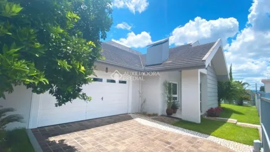 Casa com 2 Quartos à venda, 253m² no Alto da Bronze, Estrela