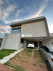 Casa de Condomínio com 4 Quartos à venda, 214m² no Grand Ville, Uberlândia