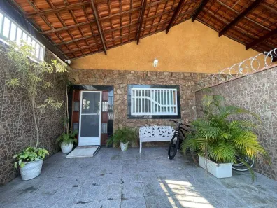Casa com 2 Quartos à venda, 119m² no Tupi, Praia Grande