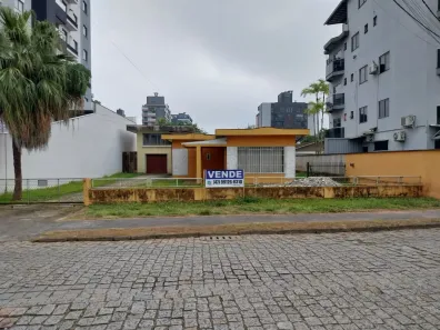 Lote/Terreno à venda, 619m² no América, Joinville