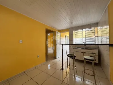 Casa com 2 Quartos para alugar, 60m² no Medianeira, Porto Alegre