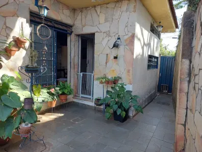 Casa com 5 Quartos à venda, 246m² no Setor Sul, Goiânia