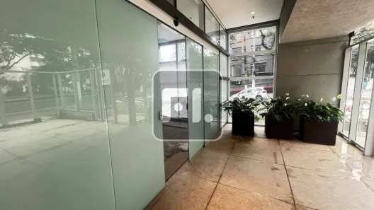 Ponto Comercial para alugar, 114m² no Liberdade, São Paulo