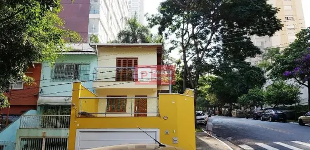 Casa de Condomínio com 3 Quartos para alugar, 230m² no Campo Belo, São Paulo