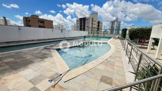 Apartamento com 2 Quartos para alugar, 60m² no Centro, Uberlândia