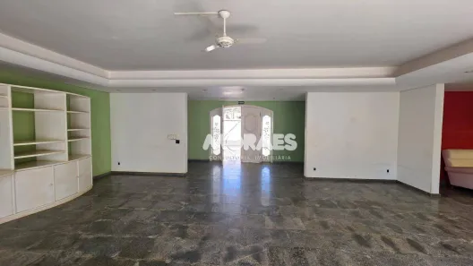 Imóvel Comercial com 3 Quartos para alugar, 513m² no Jardim Brasil, Bauru