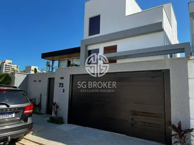Casa de Condomínio com 3 Quartos à venda, 254m² no Recreio dos Bandeirantes, Rio de Janeiro