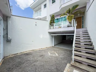 Sobrado com 3 Quartos à venda, 240m² no Nova Petrópolis, São Bernardo do Campo