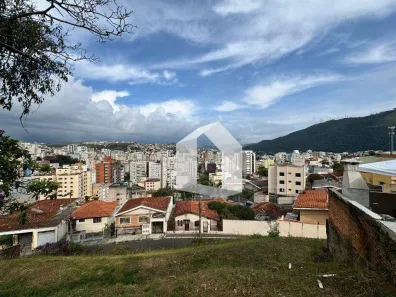 Lote/Terreno à venda, 2050m² no Jardim Cascatinha, Poços de Caldas