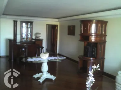 Sobrado com 3 Quartos para alugar, 500m² no Vila Santa Clara, São Paulo