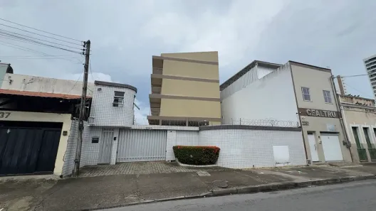Apartamento com 2 Quartos para alugar, 58m² no Joaquim Távora, Fortaleza