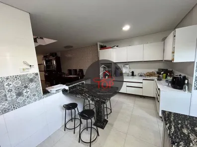 Sobrado com 3 Quartos à venda, 185m² no Vila Guiomar, Santo André