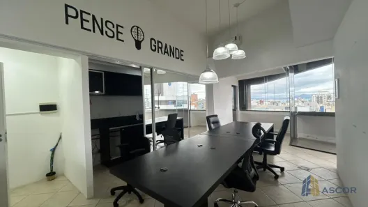 Sala Comercial para alugar, 162m² no Centro, Florianópolis