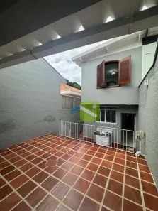 Casa com 3 Quartos para alugar, 200m² no Jardim Bonfiglioli, São Paulo