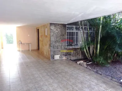 Casa com 3 Quartos para alugar, 300m² no Vila Constança, São Paulo