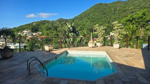 Casa de Condomínio com 4 Quartos para alugar, 675m² no Engenho do Mato, Niterói
