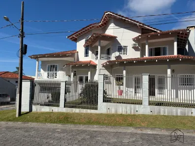 Sobrado com 3 Quartos à venda, 238m² no Do Ubatuba, São Francisco do Sul