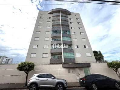Apartamento com 3 Quartos para alugar, 130m² no Tabajaras, Uberlândia