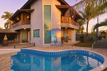 Sobrado com 4 Quartos à venda, 448m² no Centro, Peruíbe