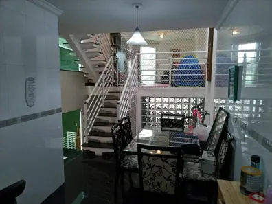 Sobrado com 3 Quartos à venda, 223m² no Jardim Maia, Guarulhos