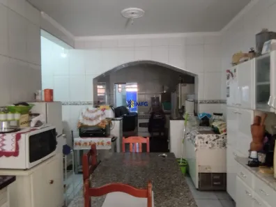 Sobrado com 9 Quartos à venda, 300m² no Vila Nova Sorocaba, Sorocaba