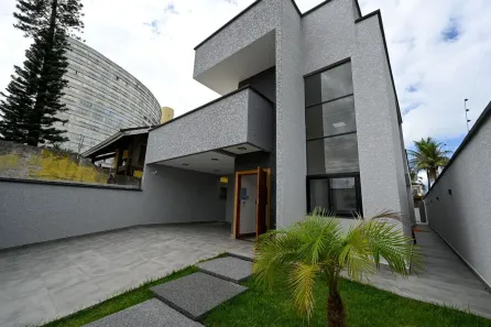 Casa com 4 Quartos à venda, 220m² no Centro, Peruíbe