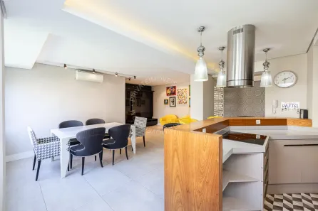 Apartamento com 3 Quartos para alugar, 103m² no Mont Serrat, Porto Alegre