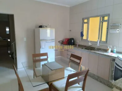 Sobrado com 4 Quartos à venda, 192m² no Jardim São Pedro, Mogi das Cruzes