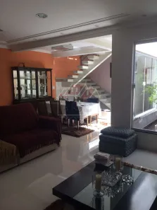 Sobrado com 3 Quartos à venda, 306m² no Cerâmica, São Caetano do Sul